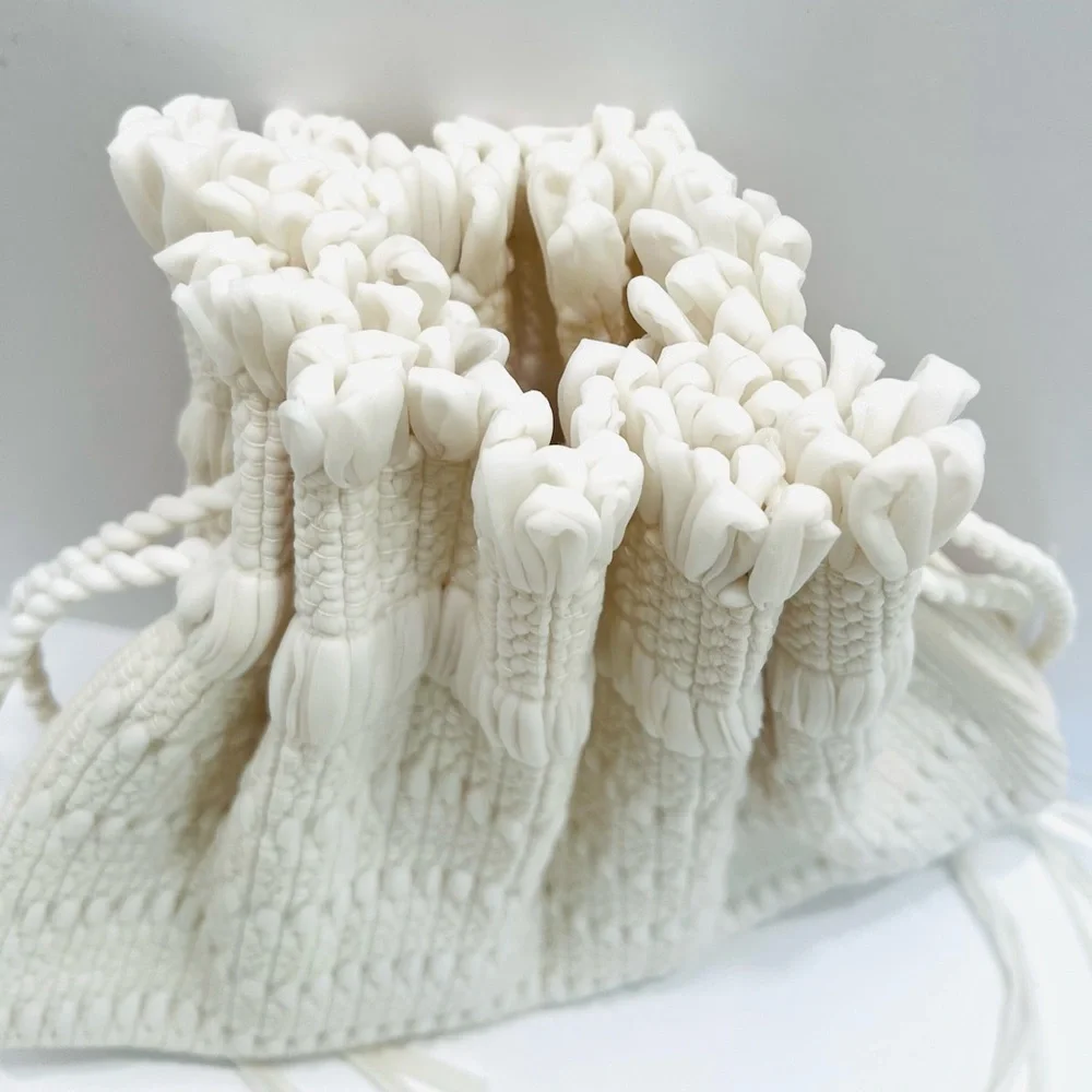 Vintage White woven Drawstring carpet bag purse Excellant dead stock condition